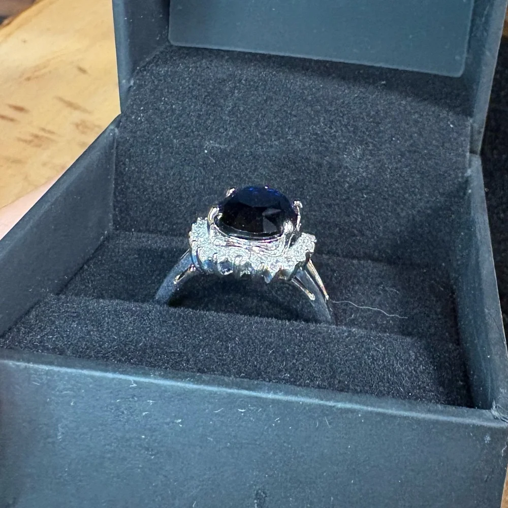 Avon 925 Princess Diana Ring 💙